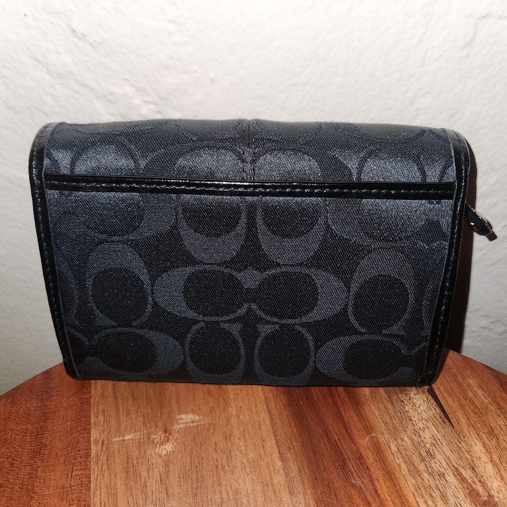 NWT Coach Ashley Compact Clutch Wallet Black - Picture 7 of 7